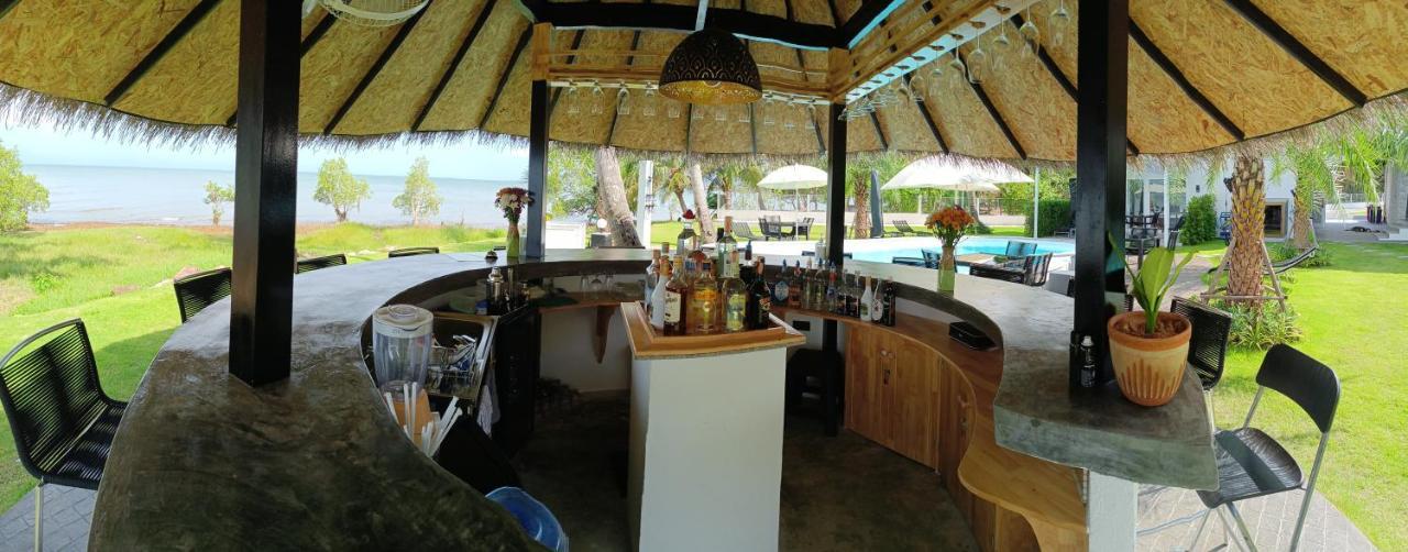 Beachfront Pool Villa And Apartment Koh Chang Exterior foto